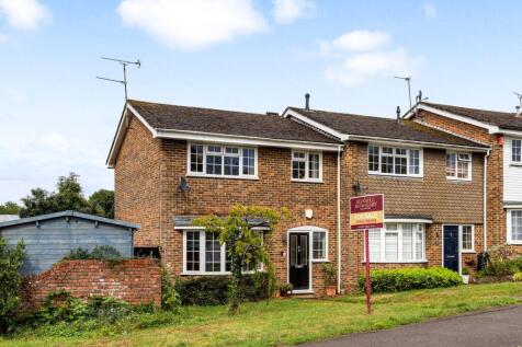 East Street, Billingshurst, RH14