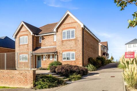 Catsfield, Billingshurst, RH14
