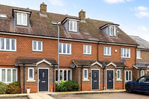 Lawrenson Mews, Billingshurst, RH14