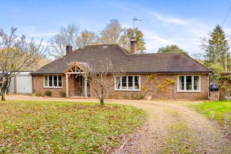 Plaistow Road, Ifold, RH14