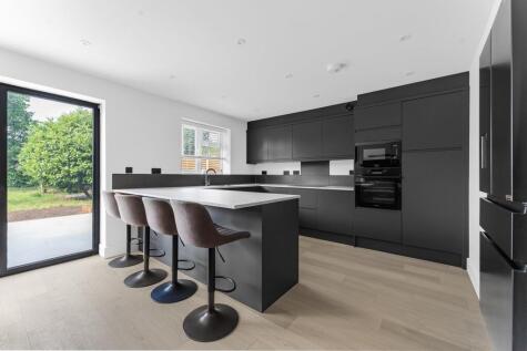 St Pauls Road, Staines-upon-Thames, TW18