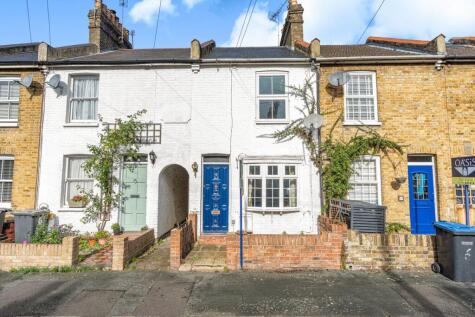 Cumberland Street, Staines-upon-Thames, TW18