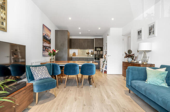 1316127-10-686298...