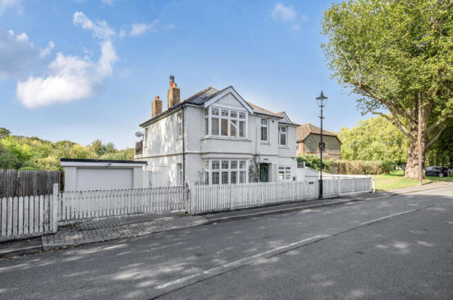 1354483-3-68c444c...