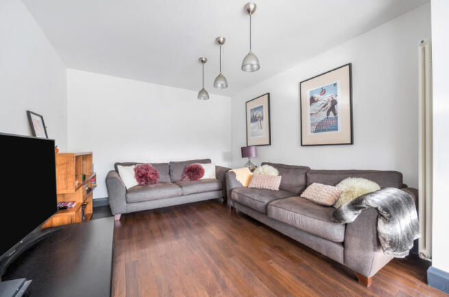 1374280-11-690e5c...