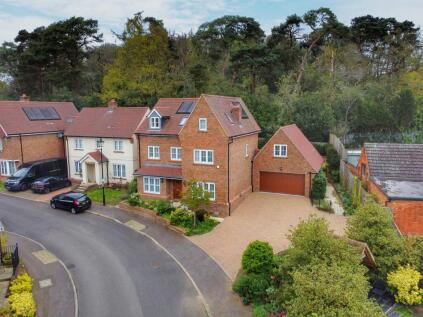 Swaffield Close, Ampthill, Bedfordshire, MK45