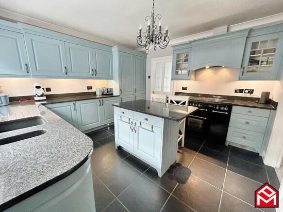 Kitchen/Breakfast Room