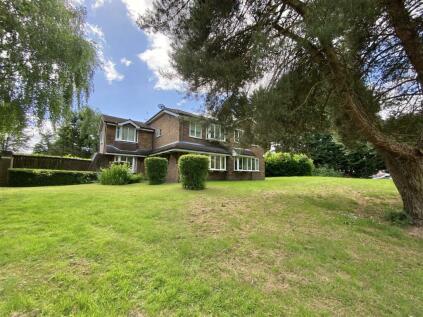 Wilmslow - Studio flat for sale