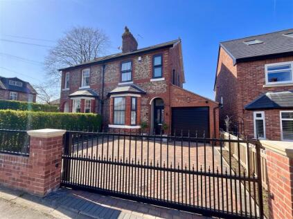 Heyes Lane, Alderley Edge