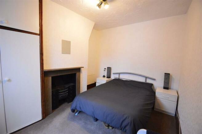 2 Bedroom Terraced House To Rent In Park Lane Macclesfield