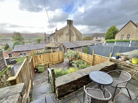 Sub-Divided Shared Garden & Raised Patio Area