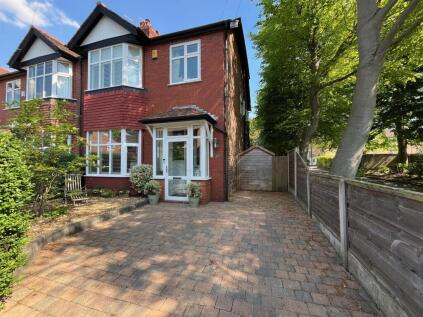 Mornington Road, Sale