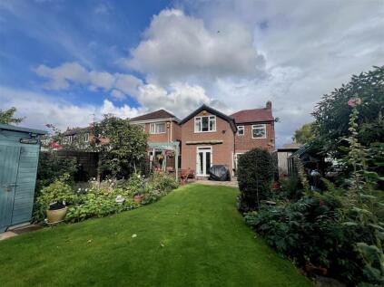 Arnesby Avenue, Sale