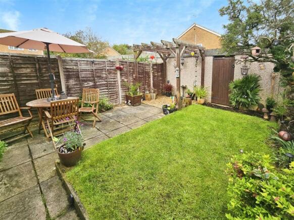 garden 1.jpg
