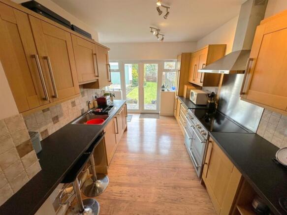 Kitchen.jpg