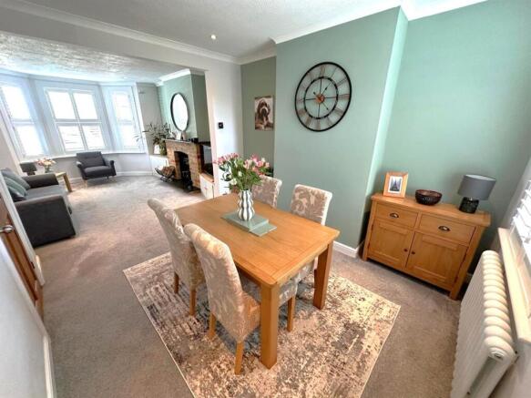 Dining Room.jpg