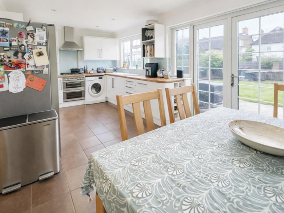 ChatGPT Image Jan 21, 2026, 02_34_34 PM.png