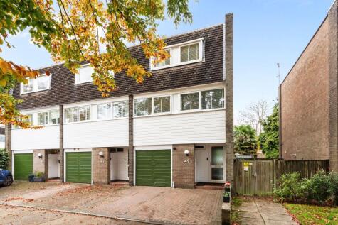 Ashleigh Road, Horsham, RH12