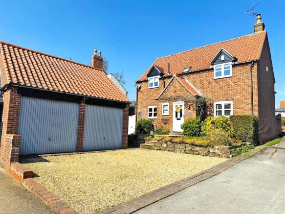 4 Paddock Farm Cottages Front.jpg