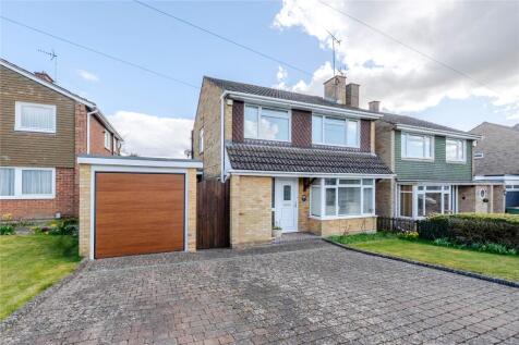 Kirkstone Drive, Dunstable, Bedfordshire, LU6