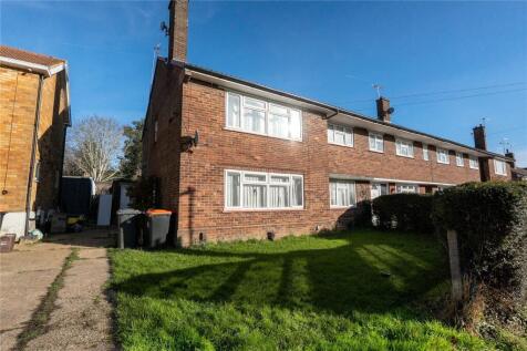 Brive Road, Dunstable, Bedfordshire, LU5