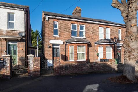 Clifton Road, Dunstable, Bedfordshire, LU6