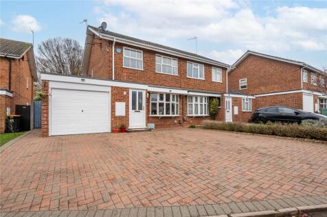 Aquila Road, Leighton Buzzard, Bedfordshire, LU7