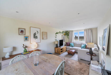 Garrick Road, Bath, Somerset, BA2