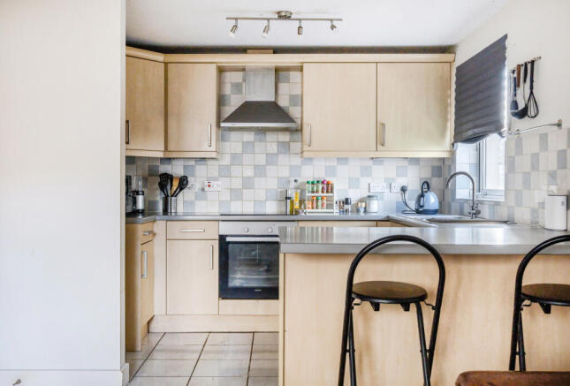 1344779-10-68b010...