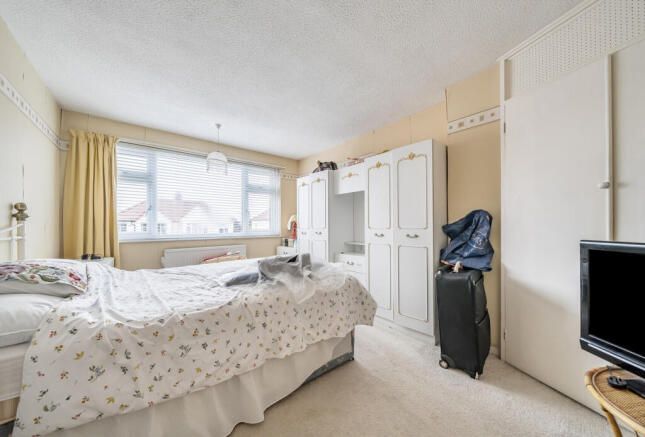 1368889-4-68efb3f...