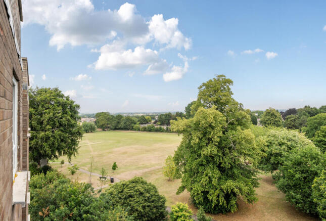 1330245-15-688249...