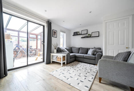 Westons Hill Drive, Emersons Green, Bristol, Gloucestershire, BS16