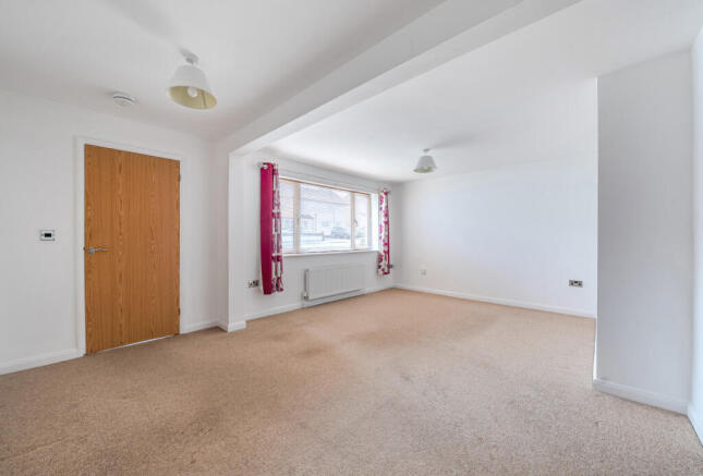 1354336-9-68c7efc...