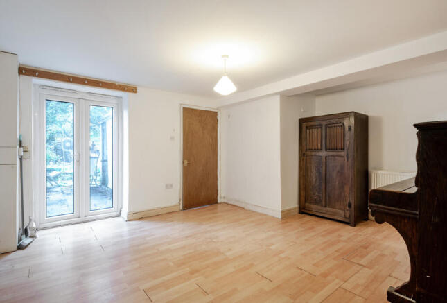 1355549-9-68caa67...