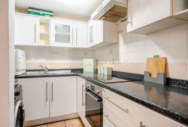 1355549-10-68caa6...