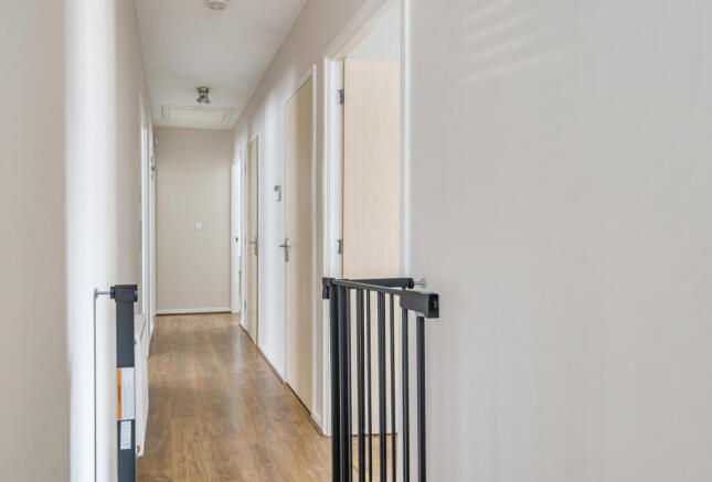 1372083-14-68fa51...