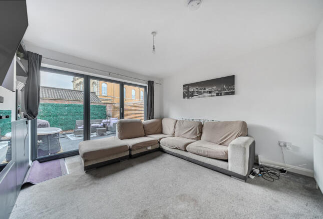 1373855-8-69023b3...