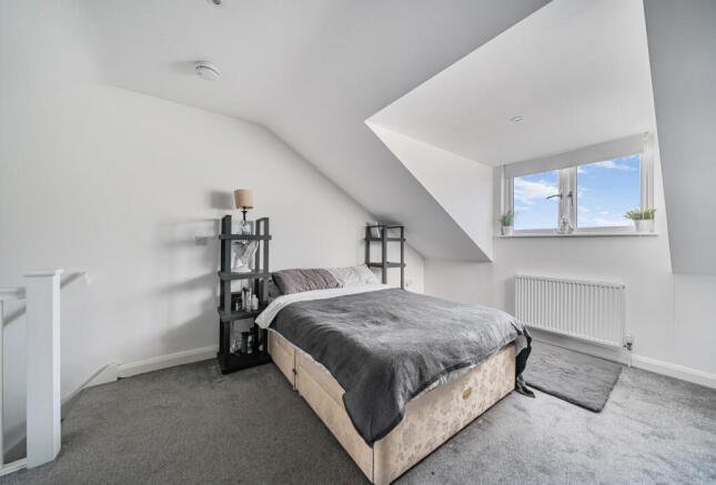 1373855-18-69023b...