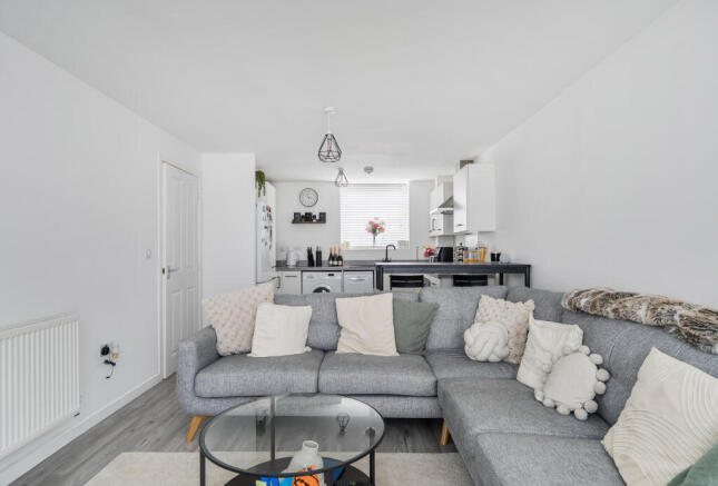 1385013-10-692d7c...