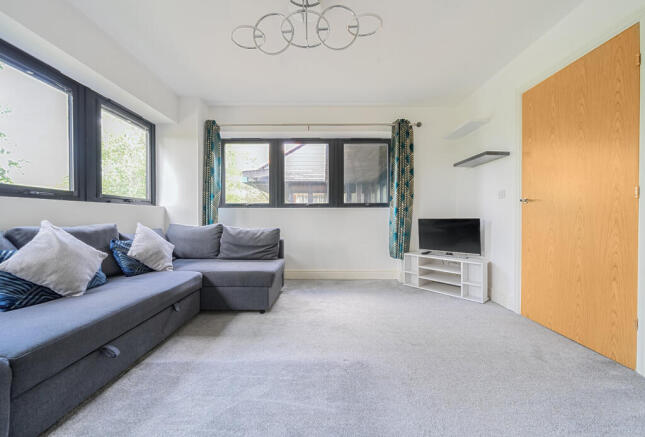 15-681b873656f01-...