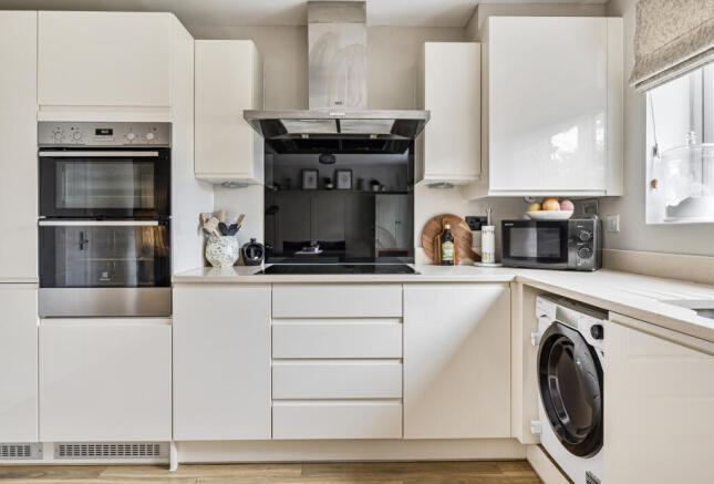 1325039-13-6877d1...