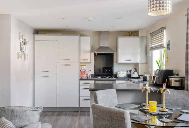 1327085-9-6889eb9...