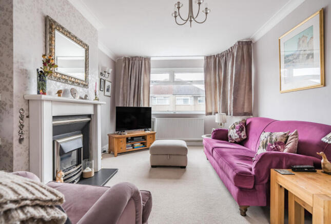 1341838-7-68a5fe4...