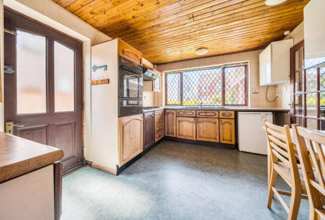 1305695-9-6852b09...