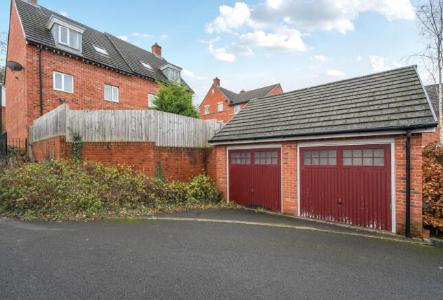 1385203-1-69284a4...