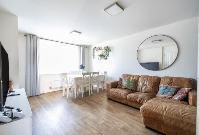 1362615-9-68e3e01...