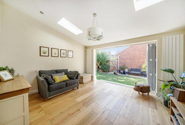 1312429-8-685aed3...