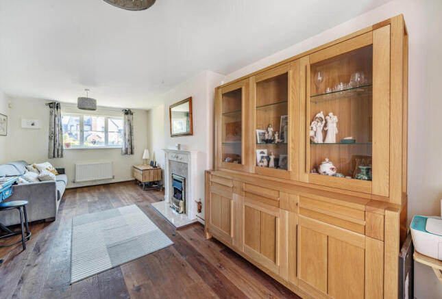 1312429-23-685aed...