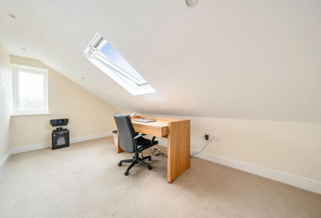 1315171-5-685bc1e...