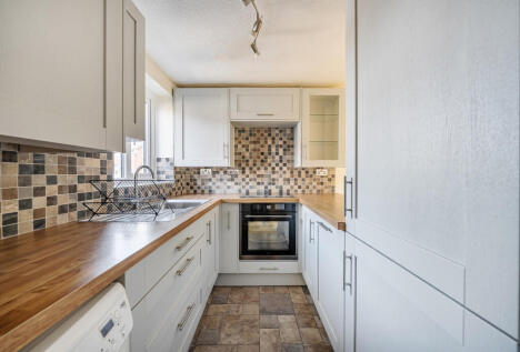 Middlehay Court, Bishops Cleeve, Cheltenham, Gloucestershire, GL52